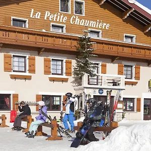 La Petite Chaumiere Hotel